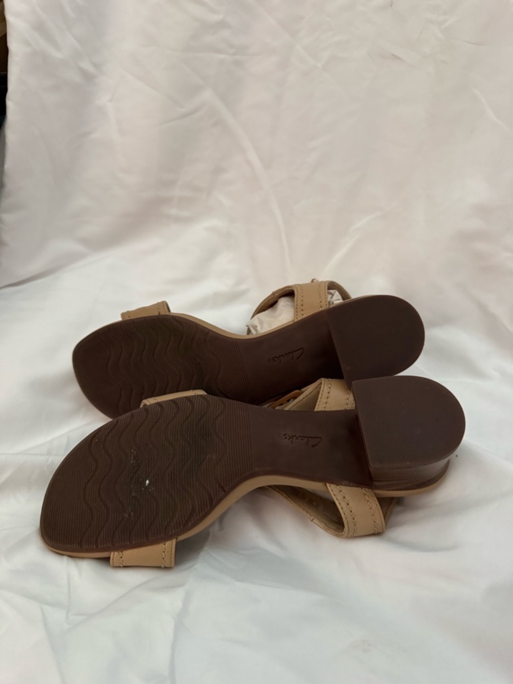 Clark’s Collection Women's Desirae Coast Ankle-Strap Sandals Low Heel Tan Size 9 - Picture 5 of 6
